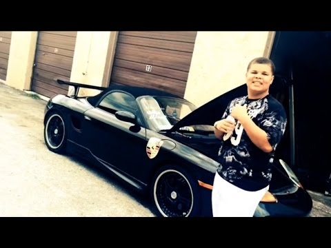 YoungB Fuck Em' Official Music Video (First Verse) @itsYoungB