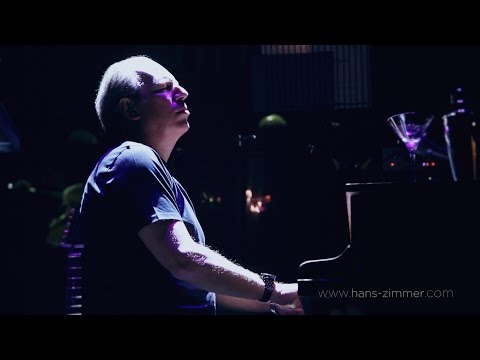 Hans Zimmer Live on Tour : 2M3 Show Time (feat. Mike Einziger)