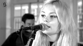 Nina Nesbitt - &#39;Stay Out&#39;