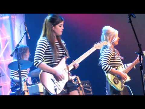 The Surfrajettes and Deke Dickerson  - The Train Kept a Rollin