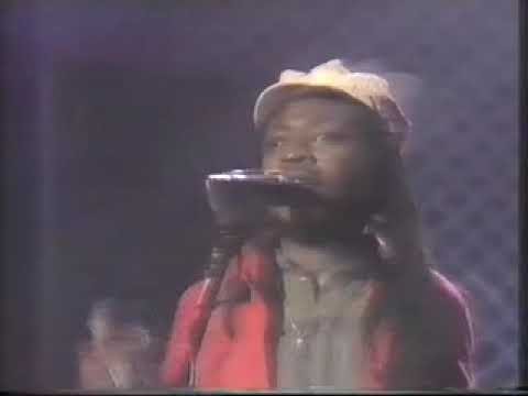 Max ADIOA. Toubab Bilé. African reggae. Brixton Academy. 1989?