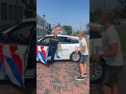 Wait for it…😂👮🏼 #lol #politie #police #politieshorts #politiekim @Politie_kim_vd_weij