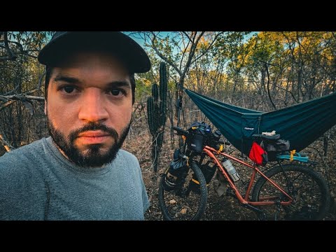 Jornada solitária atravessando a Caatinga da Paraíba