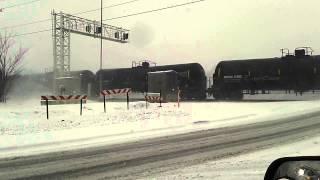 preview picture of video 'Railroad crossing Elk River,  MN'