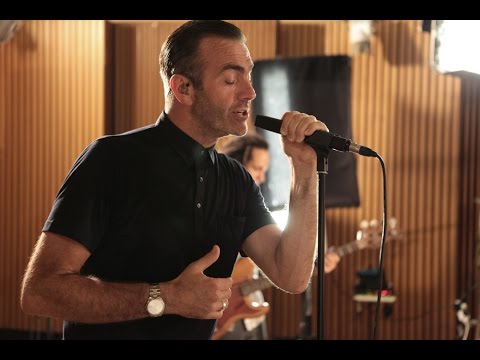 download lagu mp3 mp4 Electro Deluxe Home, download mp3 Electro Deluxe Home free downloadn, video klip Electro Deluxe Home