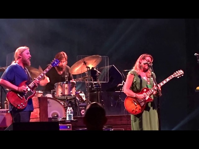 2017.07.05 - Wolf Trap - How Blue Can You Get