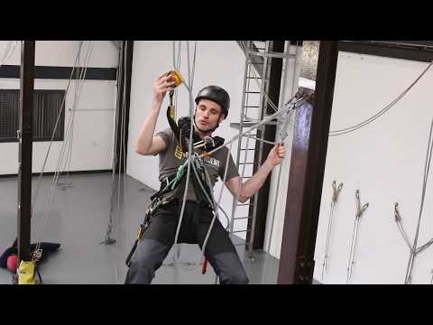 Passing a re-anchor, Level 1