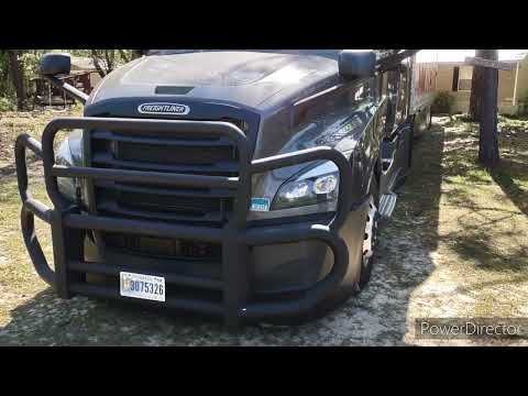 Herd Grill Guard on 2022 Freightliner