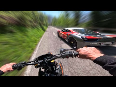 KTM 450 vs Ferrari 458🔥