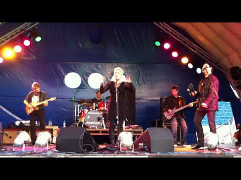 Hazel O'Connor and the Subterraneans, Eighth Day