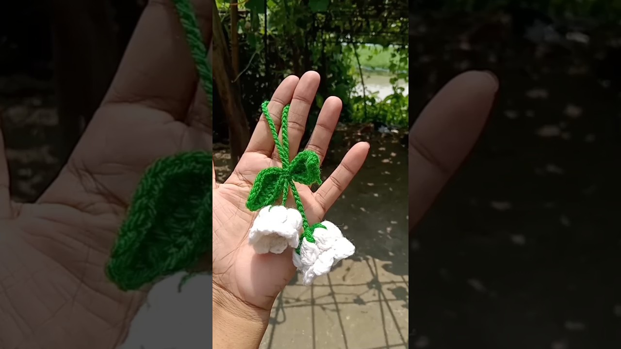 crochet tulip 🌷 keychain ❤️🌷🤌#shorts #trending #viral #crochet #tulip #diy