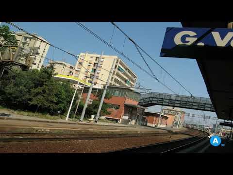 Annunci alla Stazione di Genova Voltri