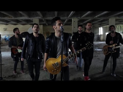 Video thumbnail for Tluya Ba’avir - תלויה באוויר