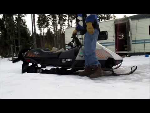 Cold starting a Ski doo Formula MX