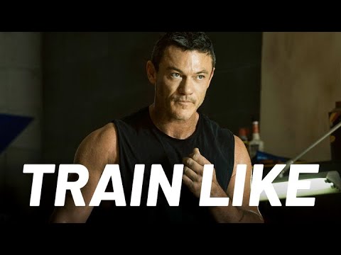 Luke Evans trainierte wie ein Navy Seal für „Echo 3“ | Trainiere wie | Men’s Health