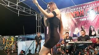 Download lagu Anggun Cantika live Temon Sleman mp3