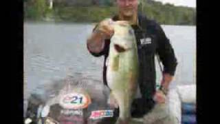 preview picture of video '24 lbs of Vicious Missouri Bass with a 9 lb. kicker'
