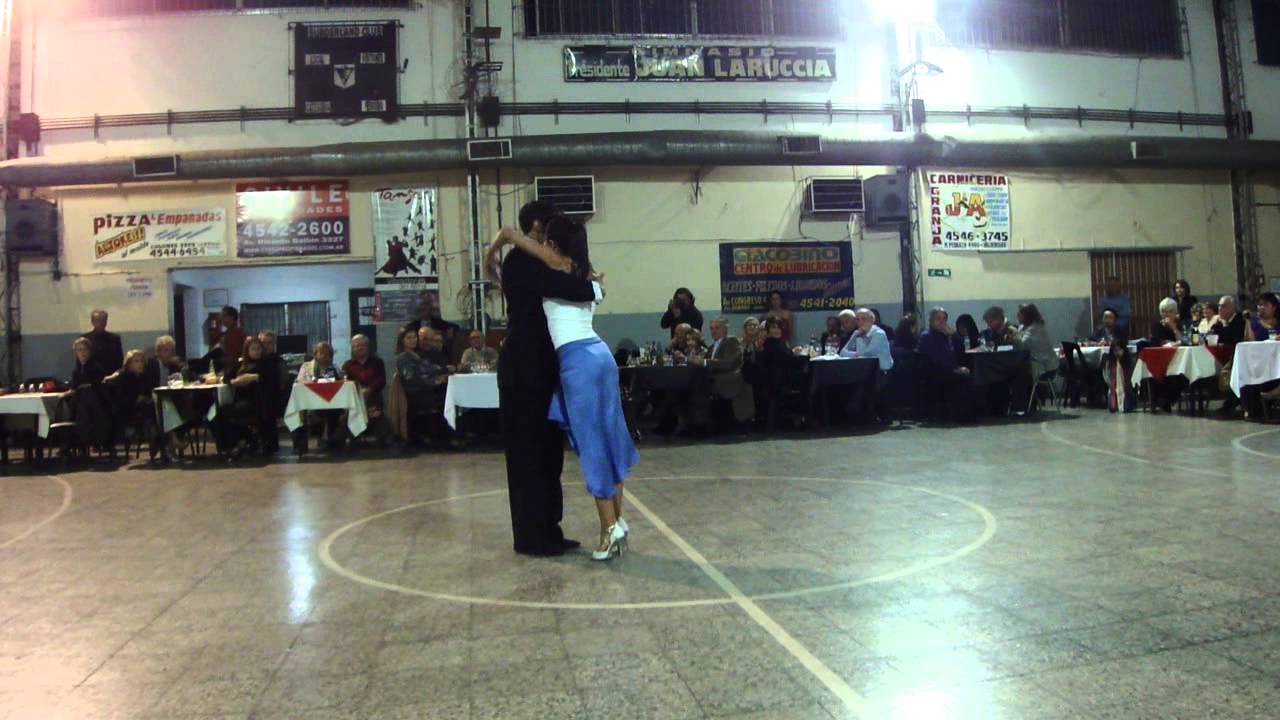 SUNDERLAND CLUB (Milonga Malena) - 2/3 - Juliana Aparicio y José Almar ::Jul.2013::