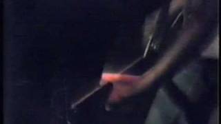 Tall Dwarfs - Crush (live at the Windsor Castle, Auckland, 9 April 1985)