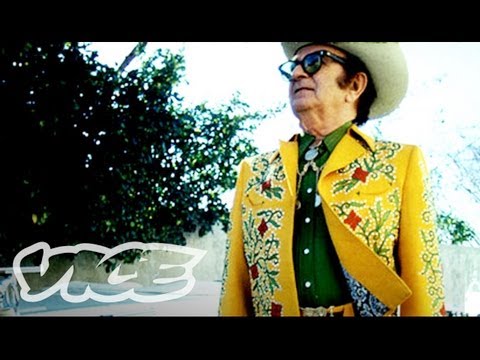 download lagu mp3 mp4 Nudie Cohn Suit, download lagu Nudie Cohn Suit gratis, unduh video klip Nudie Cohn Suit