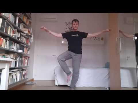 Yoga Light in piedi - Roberto Ferrari
