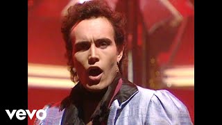 Adam &amp; The Ants, Adam Ant - Puss 'n Boots (Live from Top of The Pops: Christmas Special, 1983)