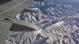 preview picture of video 'Mountains of Afghanistan from airplane 2009 Jan'