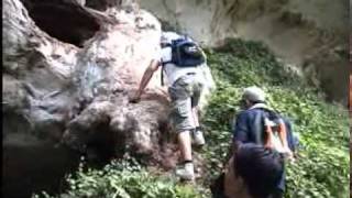 preview picture of video 'GUA LAYANG-LAYANG (A) GUNUNG BALING 2003'