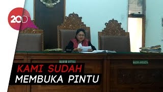 Download lagu Video: Luna Maya dan Cut Tari Tetap Jadi Tersangka Video Porno Ariel mp3