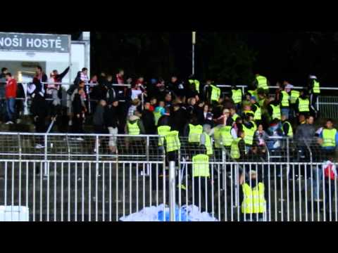 Zbrojovka Brno - Slavia Praha (vytlačení fans SKS ze sektoru hostů)