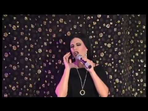 Lucie Bílá - Nebyli jsme jablko - travesti Divoké kočky slečna Miriam