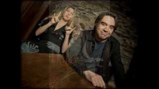 Crash Test Dummies -  Acoustic Version - Keep A Lid On Things