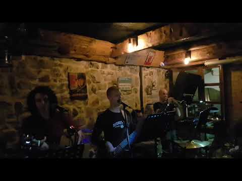 Sa premijere u Kotorskom Pržunu - Rundek - Makedo