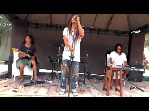 SMALL AXE Cover Lembo Ade Gaes Di Gili Trawangan