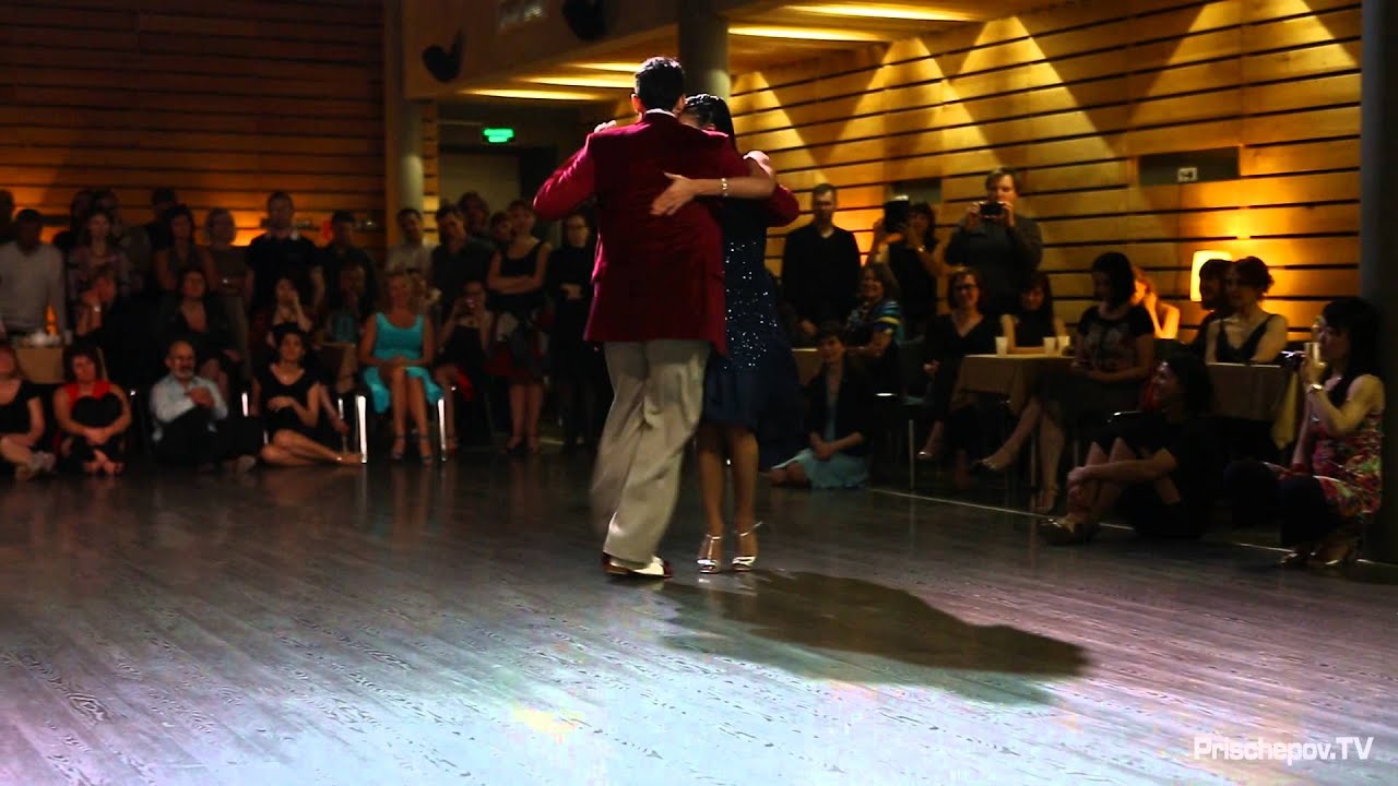 Video thumbnail for Jonny Lambert & Virginia Vasconi, 6, White tango festival 2013, Milonga "Me Gusta"