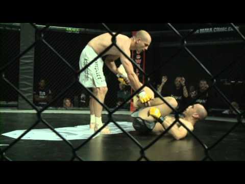 Danny Batten vs Ismael Padavia full fight
