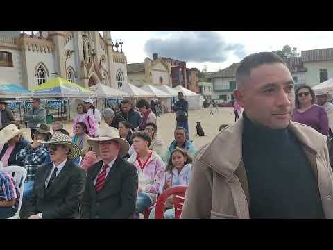 Aquiteven :  7.595  ALCALDE DE TOCA BOYACÁ PRESENTA SALUDO A LOS PRESENTES EN PRESENTACIÓN PROGRAMA.