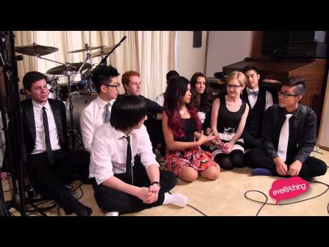 S04 Ep04 The Balcony