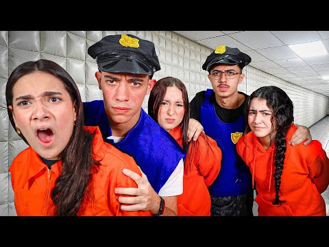 LAST ONE ARRESTED WINS! POLICE AND THIEF WITH MY FRIENDS