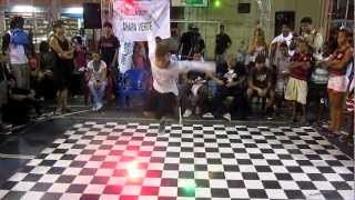 Tuc@ se apresentando: R-POPPING