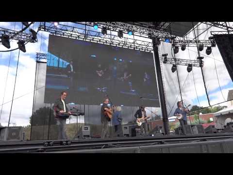 2013 IBMA Wide Open Bluegrass - In the Not so High Mountains (V nevysokých horách)