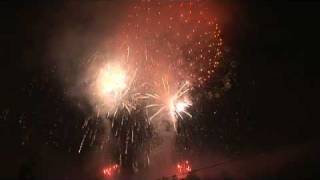 preview picture of video 'Chichibu Yomatsuri Fireworks ( Red )'