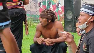 Download lagu RAJAWALI ANGKUH Vs SERAWAH PERINE || Peresean kantor Gubernur NTB mp3 Download lagu RAJAWALI ANGKUH Vs SERAWAH PERINE || Peresean kantor Gubernur NTB mp3