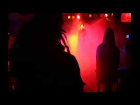 koes komo - burlesque live drawing