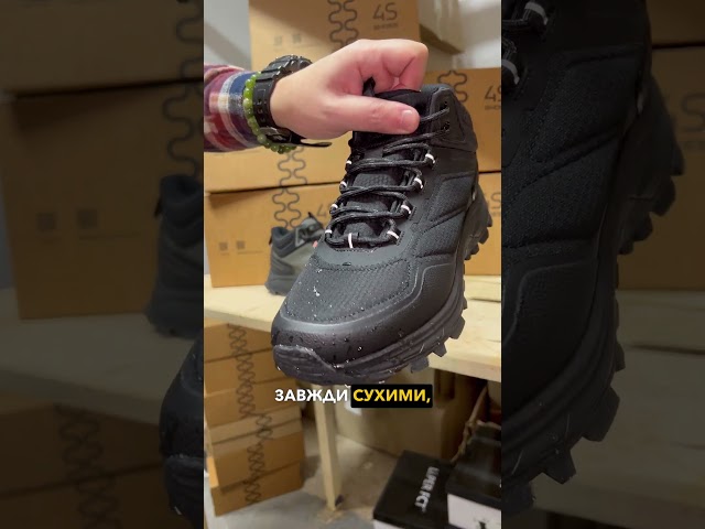 Чоботи жіночі шкіряні байка хутро 592641 Чорний Кросівки чоловічі термо вологостійкі 590681 Чорні