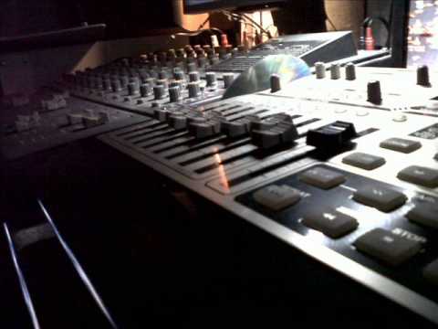 BOBBY CULTURE,BIRTHDAY BASH..JUNGLE V BASHMENT V ROOTS STEPPERS V OLDSKOOL RAGGA.wmv