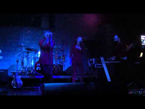 Madame Sadowsky Tainted LoveSoft Cell)live  Alcatraz Milano 26 ottobre 2013