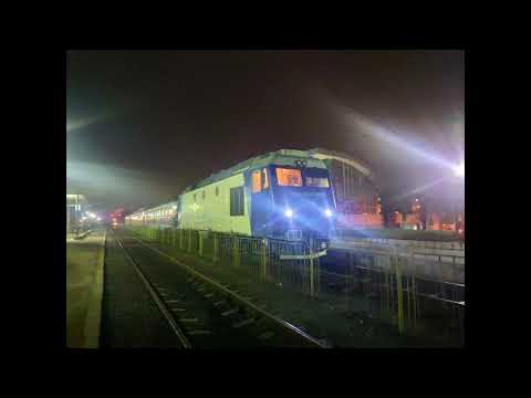 GM 64-1013-3 revine pe M400 cu IR1745 Bucuresti Nord-Baia Mare in gara Baia Mare