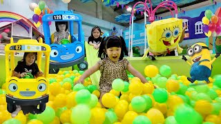 Download lagu Main Mandi Bola, Mobil Mobilan Tayo, Mainan Supermarket dan Mainan Masak Masakan di Playground mp3