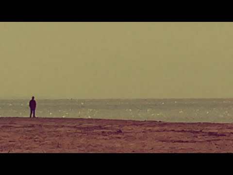 Sarah Caillibot - Est-ce qu’on en parle du bonheur ? [Lyrics Video]